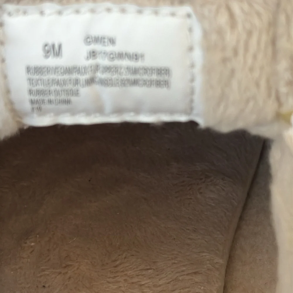 JBU GWEN WEATHER READY DUCK SHOES SIZE 9M FAUX FUR LINED